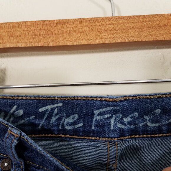 We The Free People Cropped Distressed Jeans Blue Size 30 - Picture 4 of 8